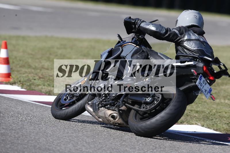 /Archiv-2025/49 26.08.2025 Cornu Master School ADR/blau-bleu/45